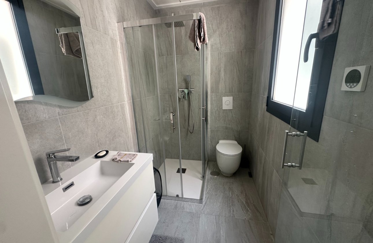 Revente - Villa -
San Miguel de Salinas - Inland