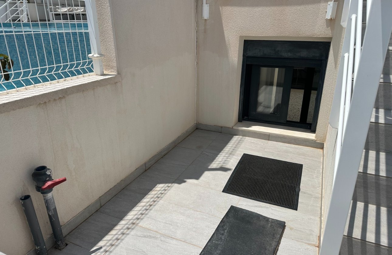 Revente - Villa -
San Miguel de Salinas - Inland