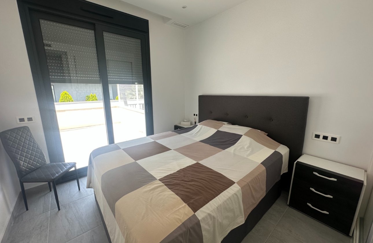 Revente - Villa -
San Miguel de Salinas - Inland