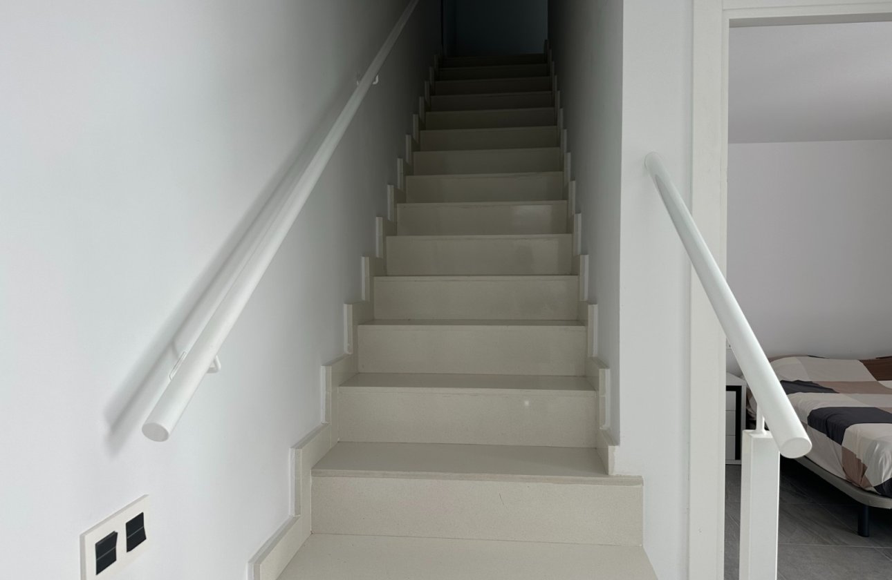 Revente - Villa -
San Miguel de Salinas - Inland