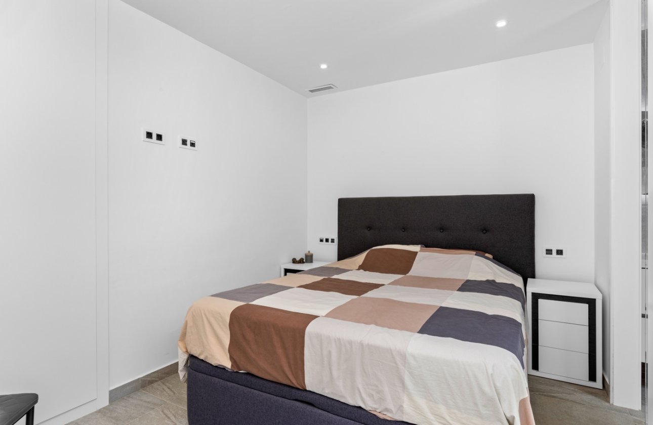 Revente - Villa -
San Miguel de Salinas - Inland