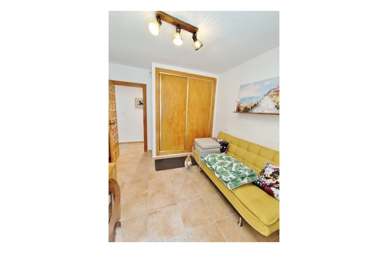 Revente - Villa -
San Miguel de Salinas - Inland