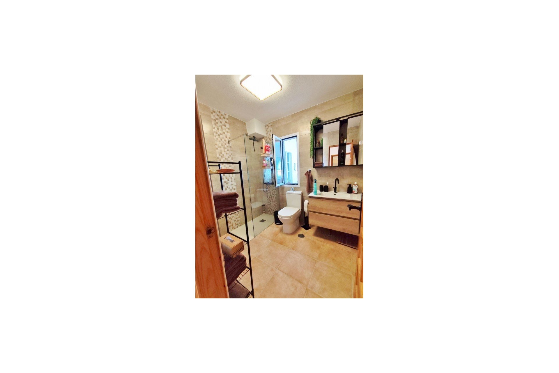 Revente - Villa -
San Miguel de Salinas - Inland