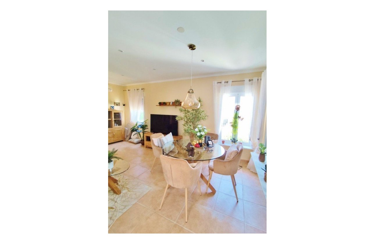 Revente - Villa -
San Miguel de Salinas - Inland