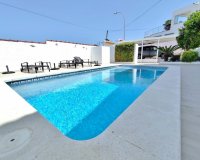 Revente - Villa -
San Miguel de Salinas - Inland