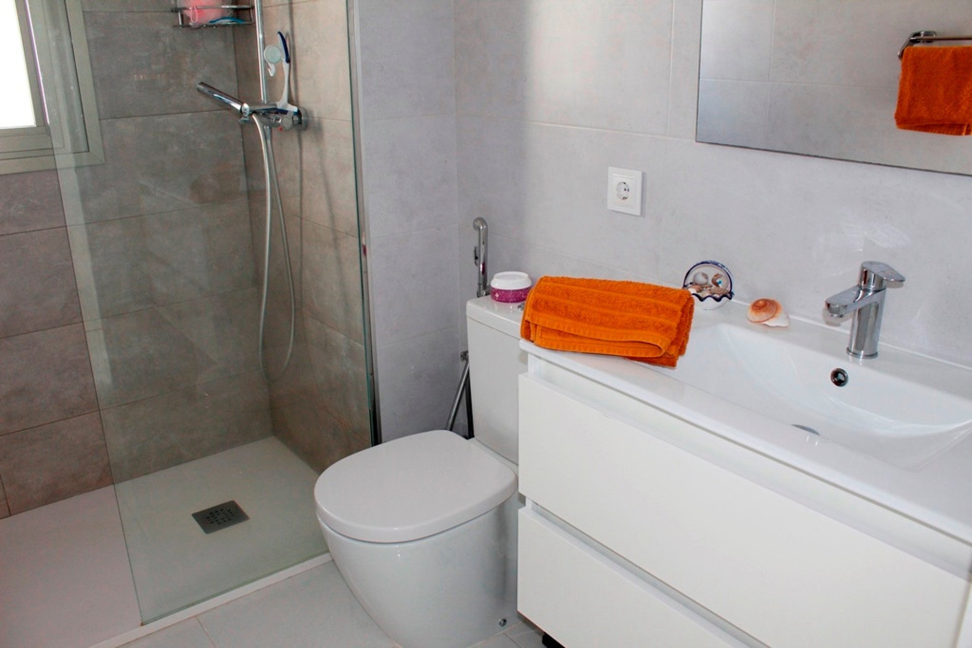 Revente - Villa -
San Miguel de Salinas - Inland