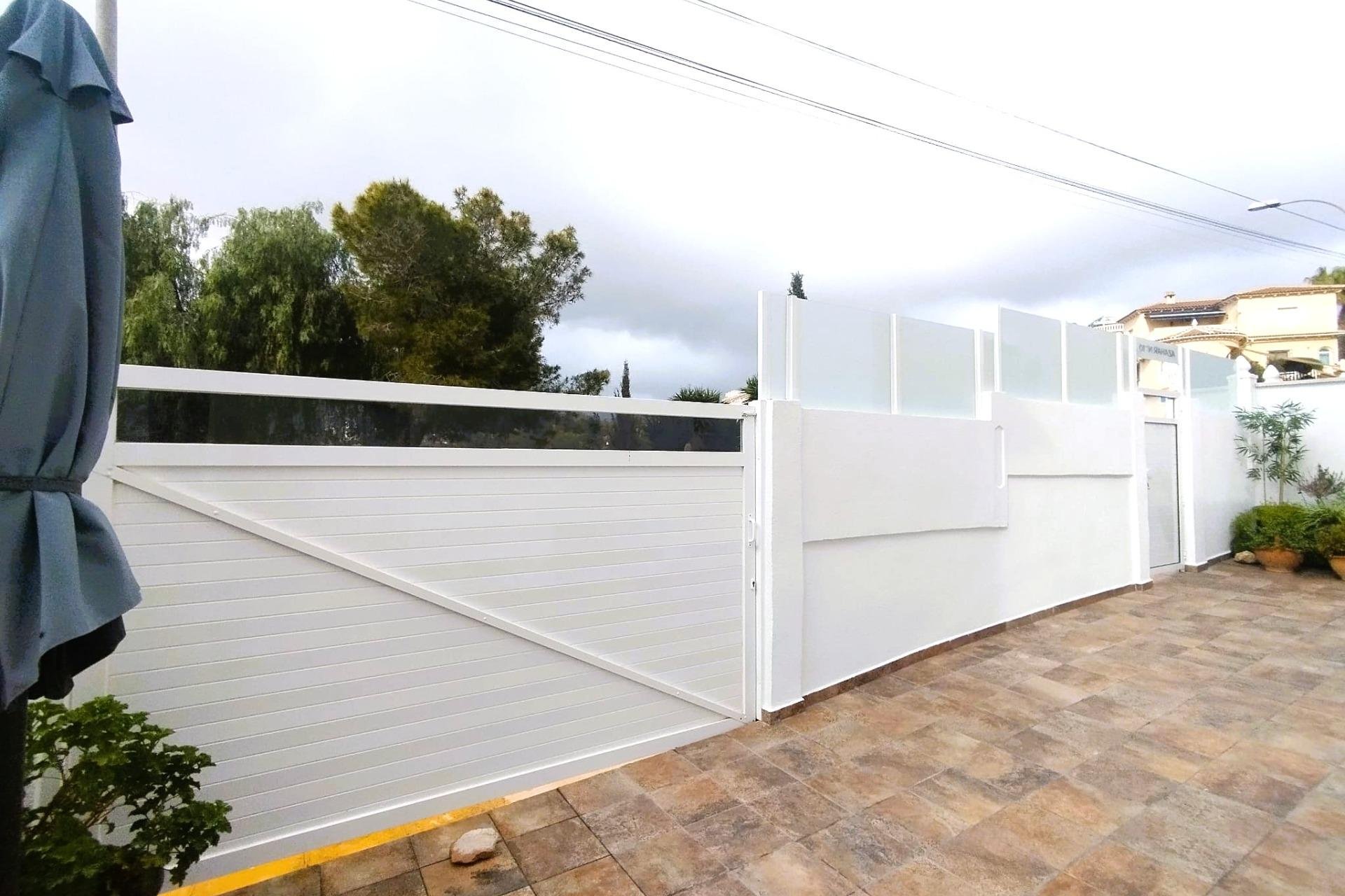 Revente - Villa -
San Miguel de Salinas - Inland