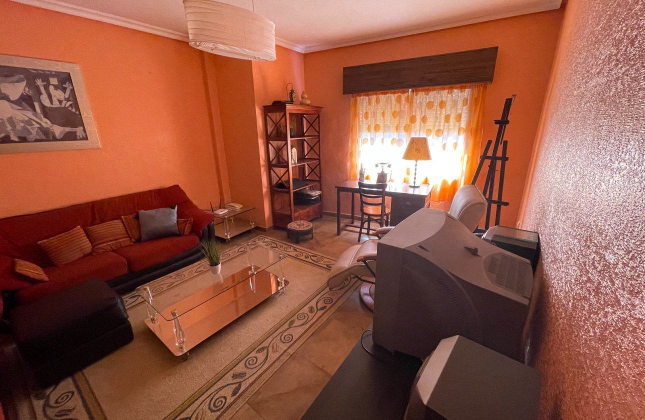 Revente - Villa -
San Miguel de Salinas - Inland