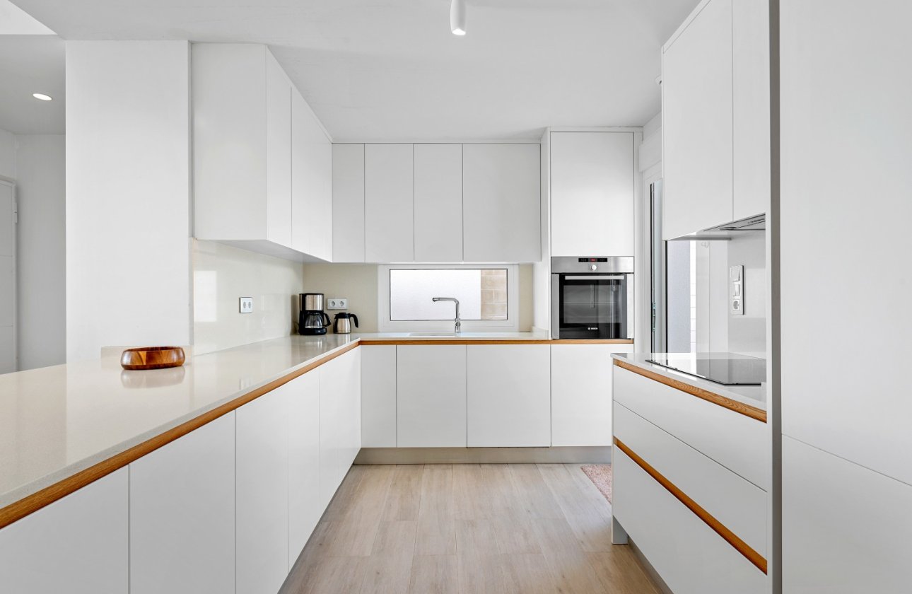 Revente - Villa -
San Miguel de Salinas - Inland