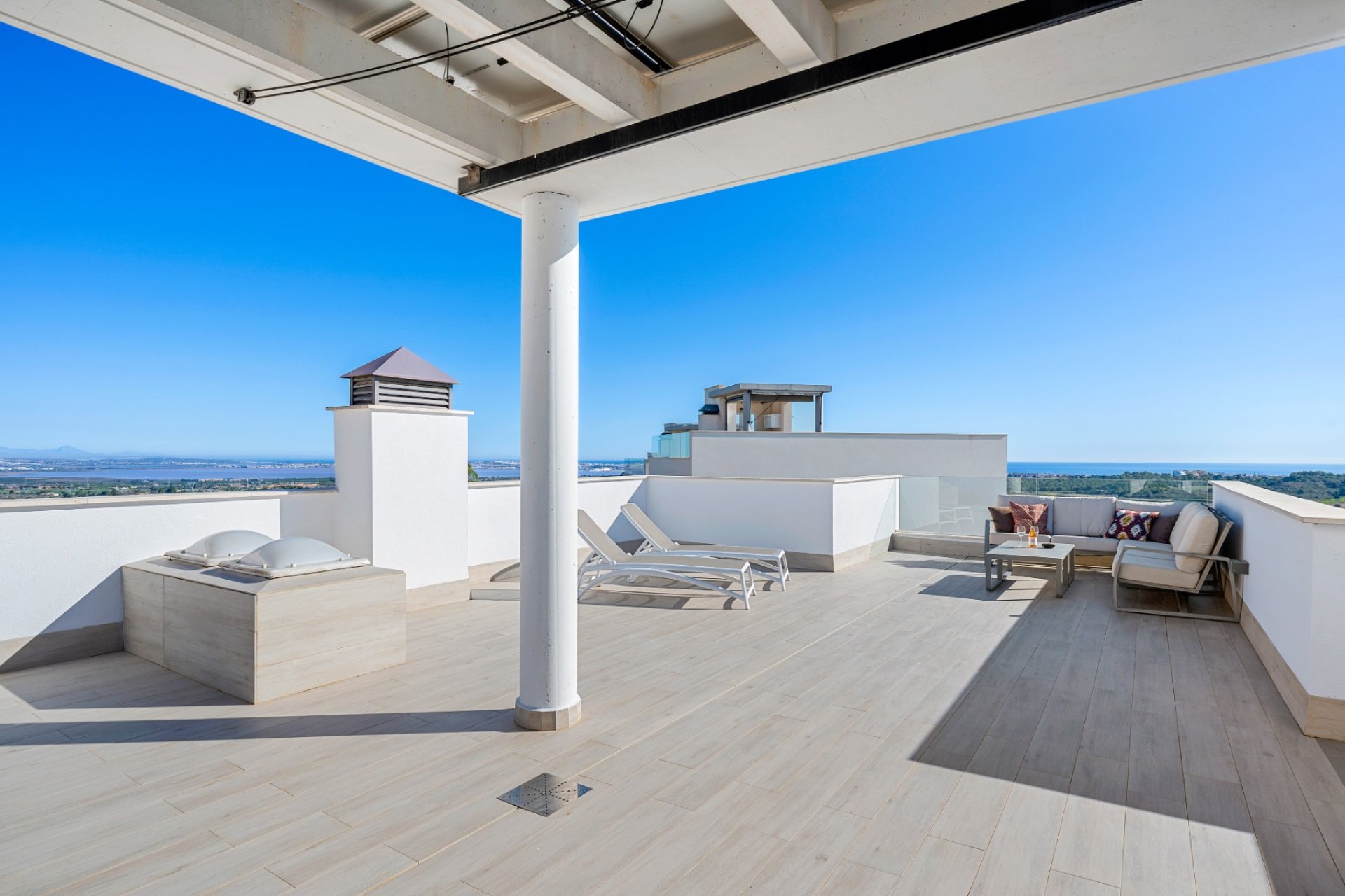 Revente - Villa -
San Miguel de Salinas - Inland