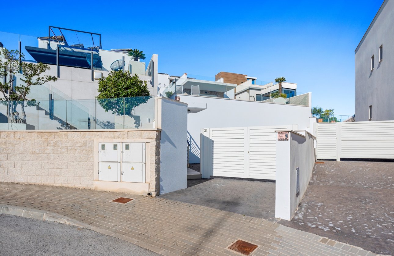 Revente - Villa -
San Miguel de Salinas - Inland