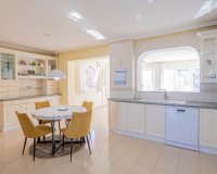 Revente - Villa -
San Miguel de Salinas - Inland