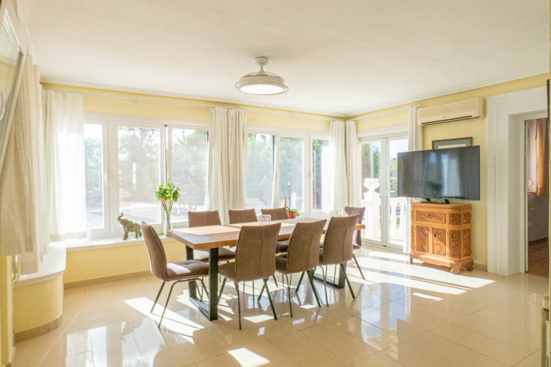 Revente - Villa -
San Miguel de Salinas - Inland