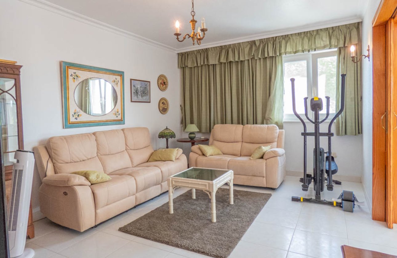 Revente - Villa -
San Miguel de Salinas - Inland