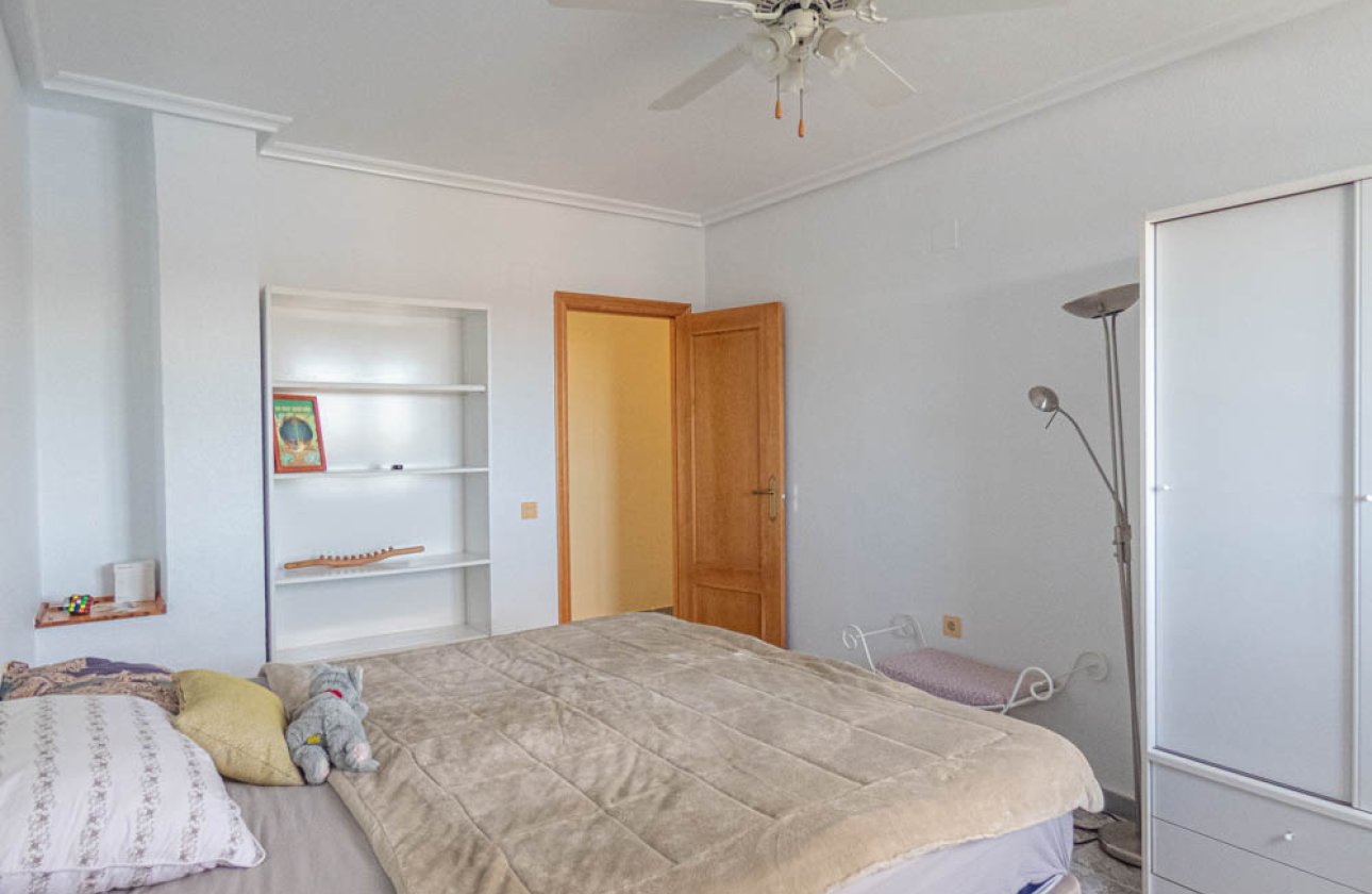 Revente - Villa -
San Miguel de Salinas - Inland