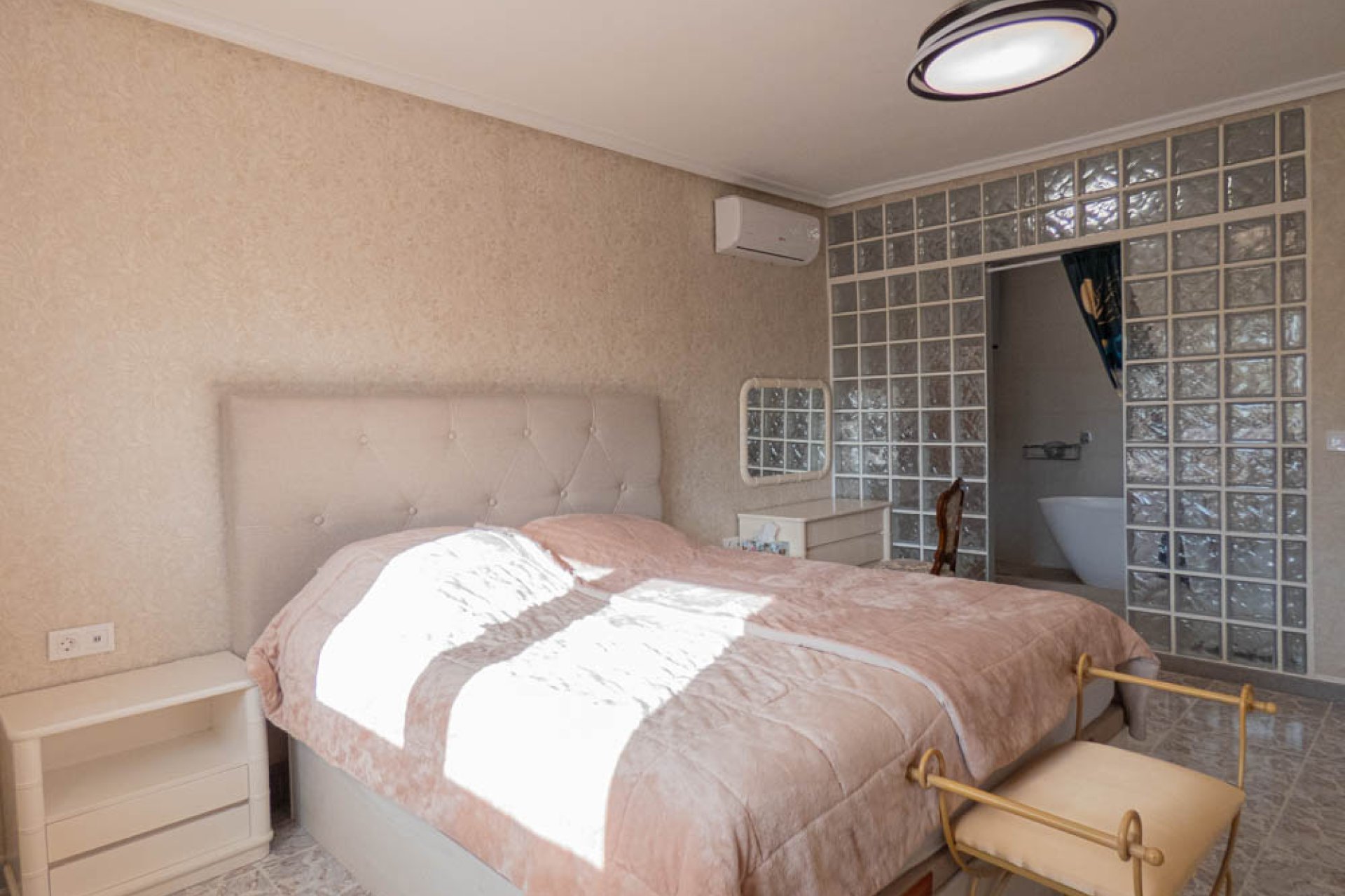 Revente - Villa -
San Miguel de Salinas - Inland