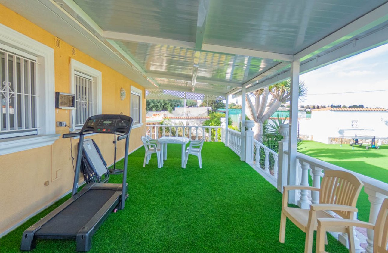 Revente - Villa -
San Miguel de Salinas - Inland