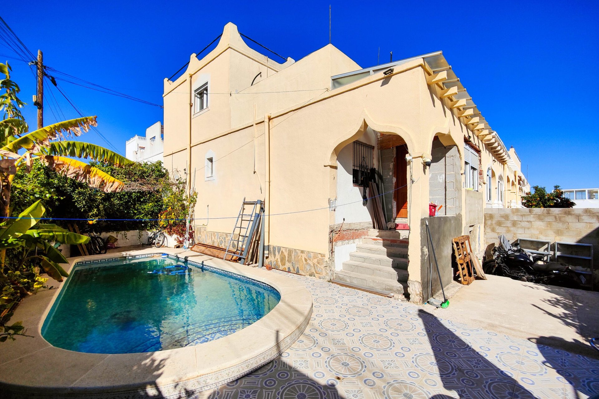 Revente - Villa -
San Miguel de Salinas - Inland