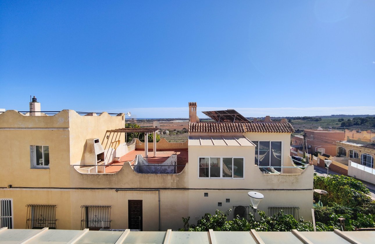 Revente - Villa -
San Miguel de Salinas - Inland