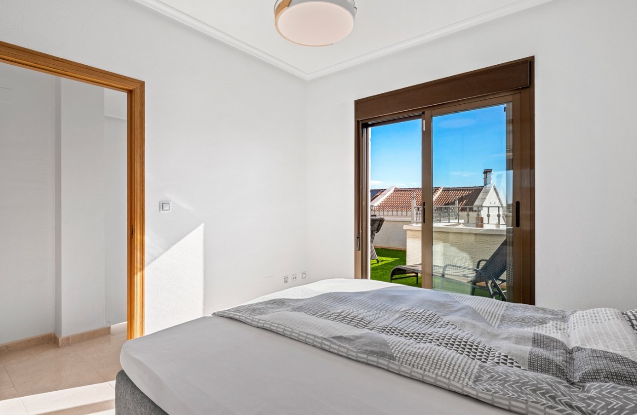 Revente - Villa -
San Miguel de Salinas - Inland