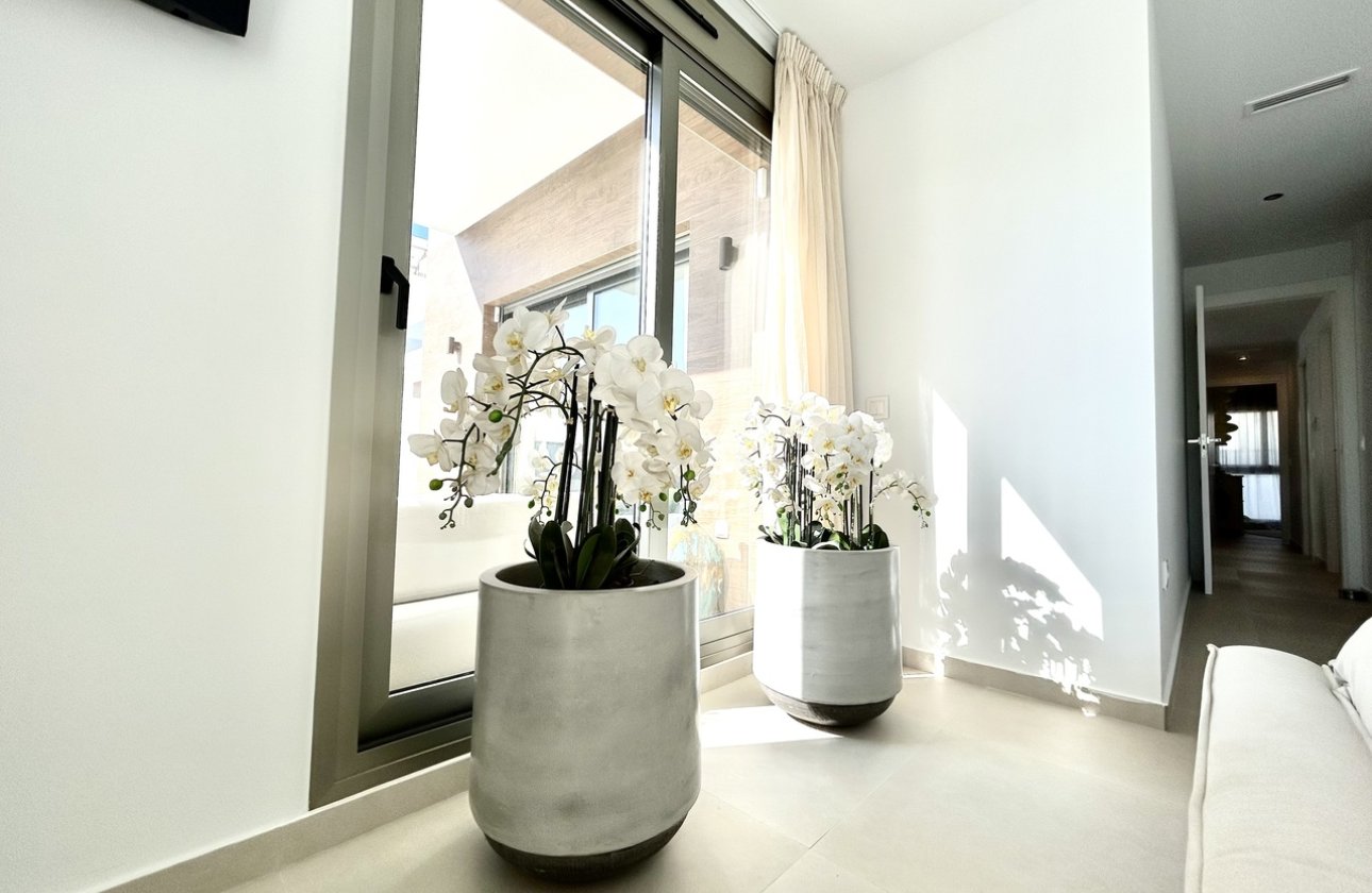 Revente - Villa -
San Miguel de Salinas - Inland