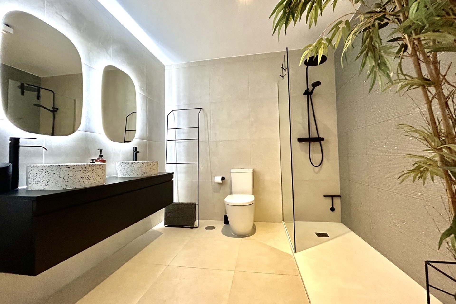 Revente - Villa -
San Miguel de Salinas - Inland