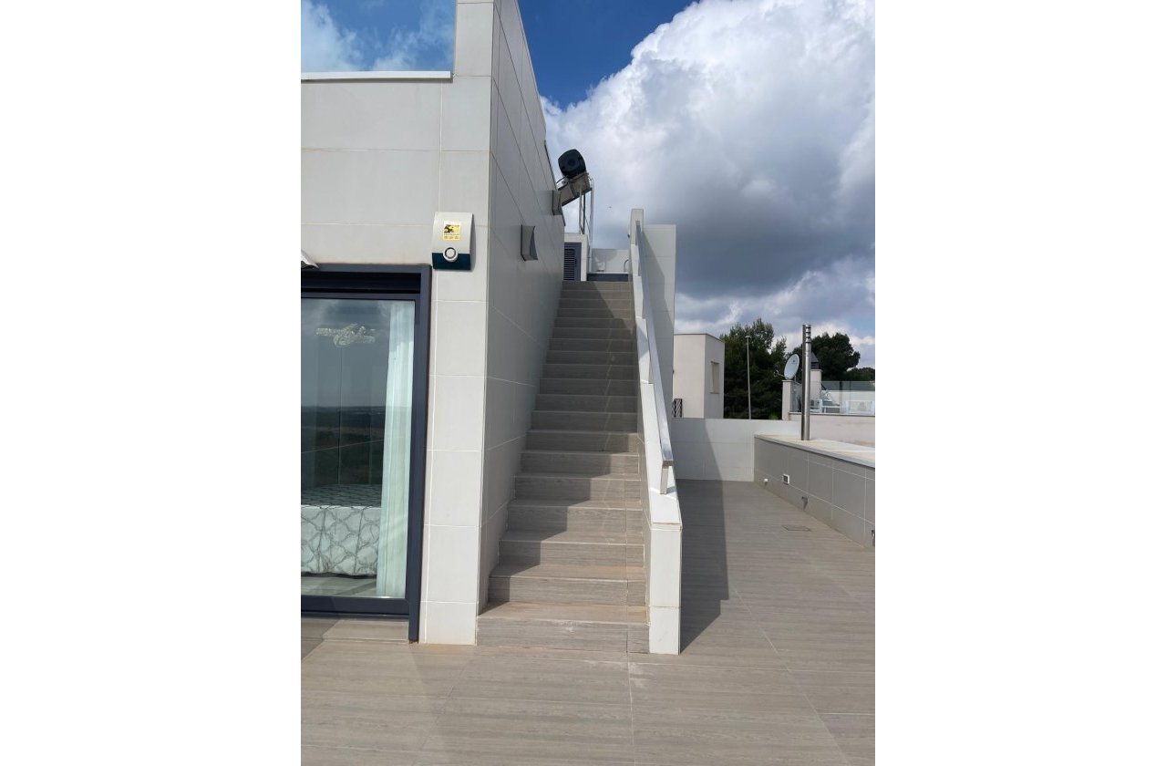 Revente - Villa -
San Miguel de Salinas - Inland