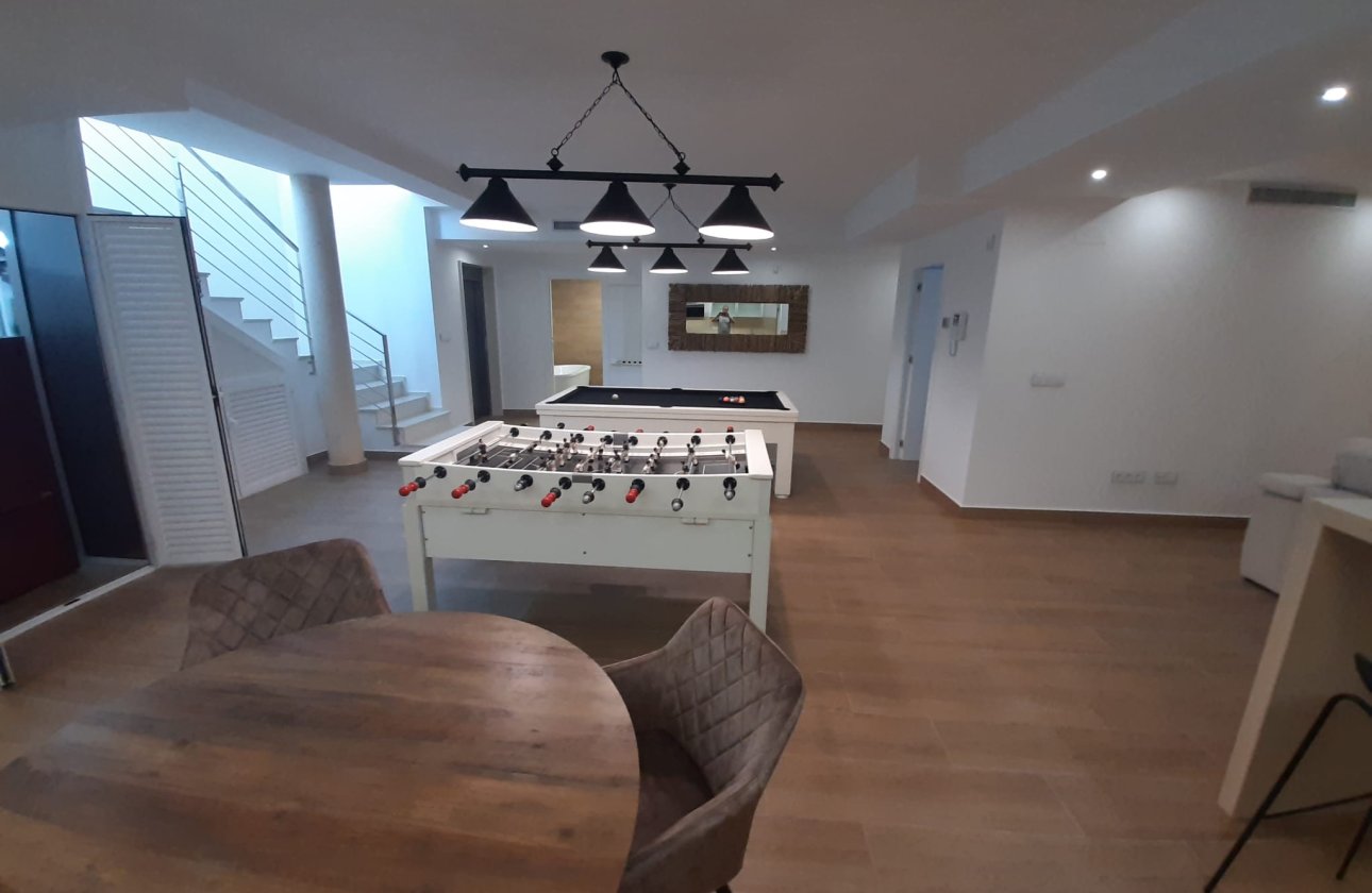 Revente - Villa -
San Miguel de Salinas - Inland