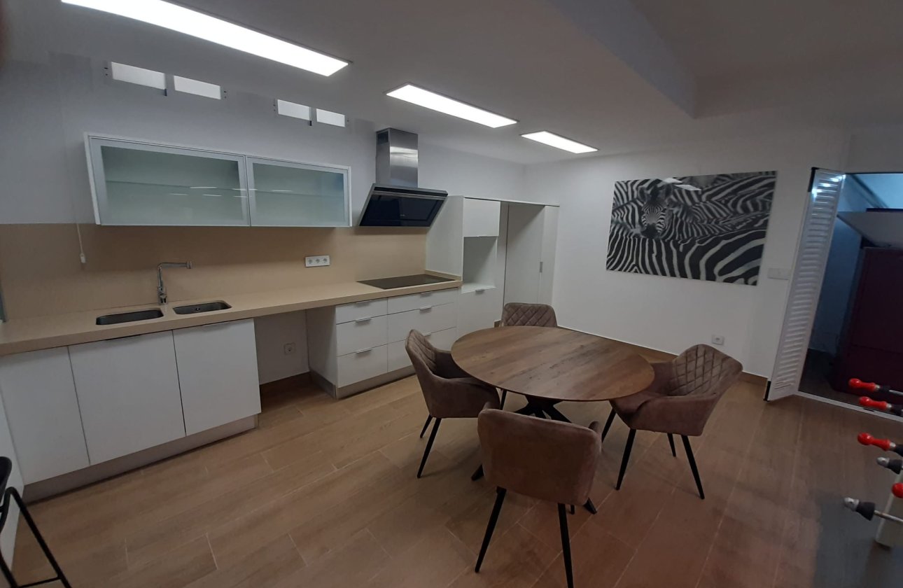 Revente - Villa -
San Miguel de Salinas - Inland