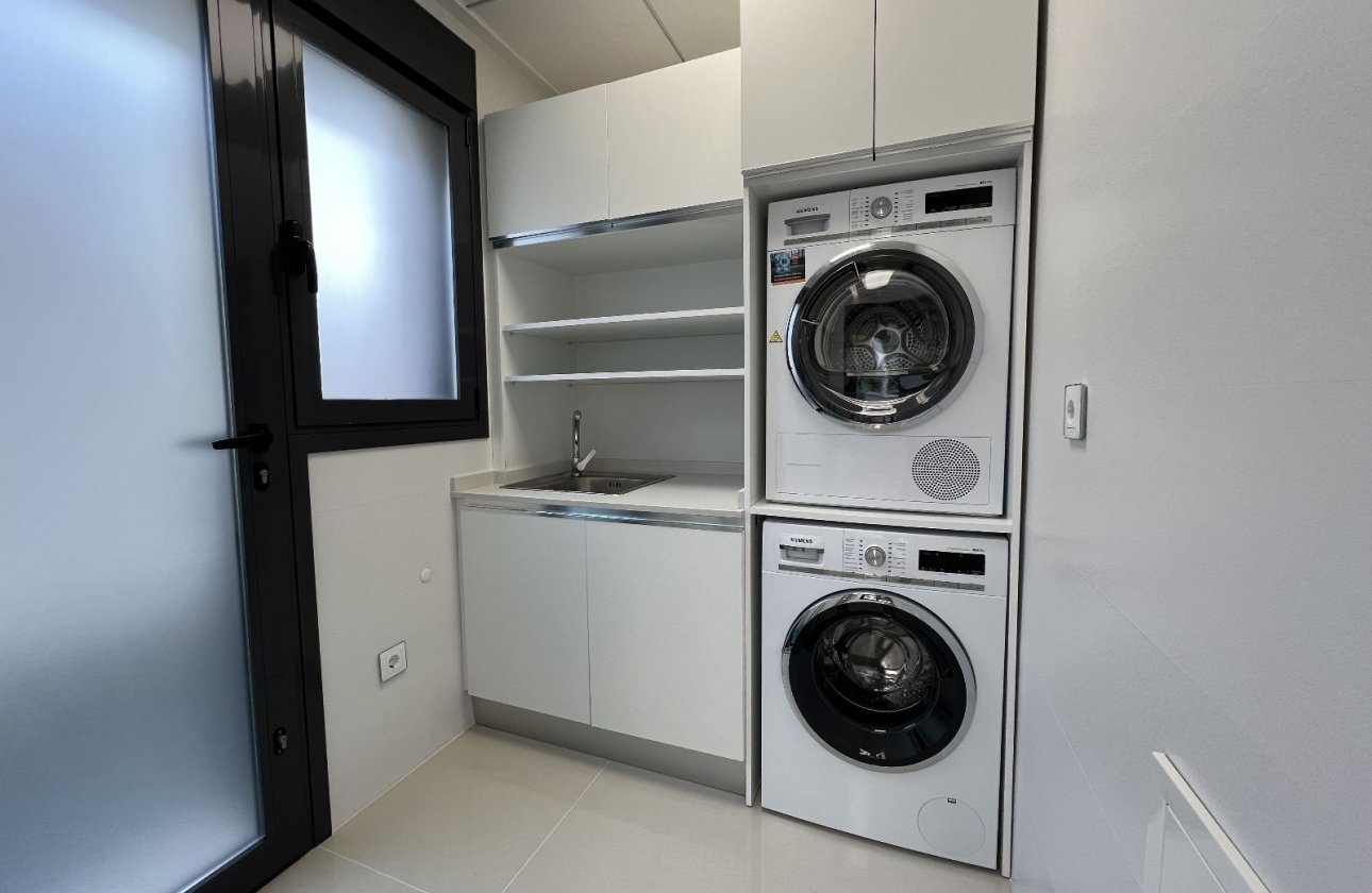 Revente - Villa -
San Miguel de Salinas - Inland