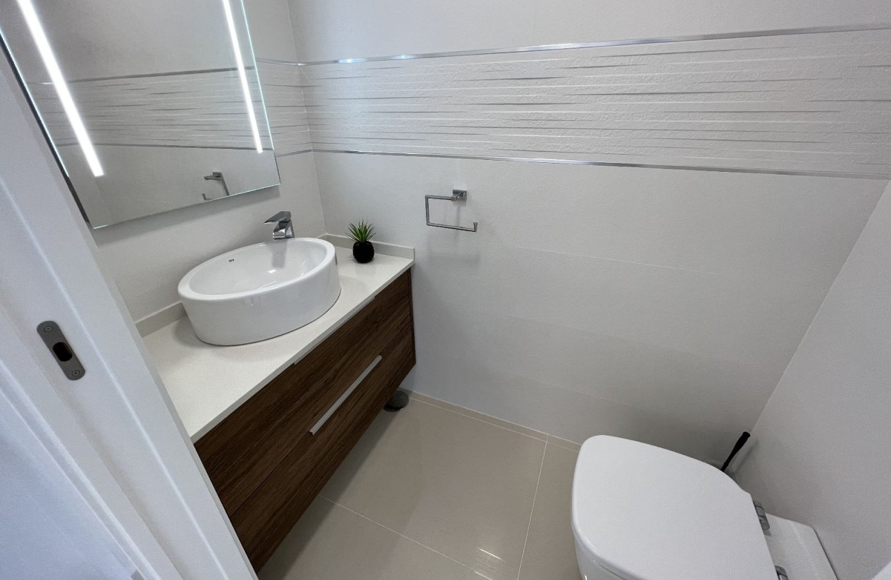 Revente - Villa -
San Miguel de Salinas - Inland