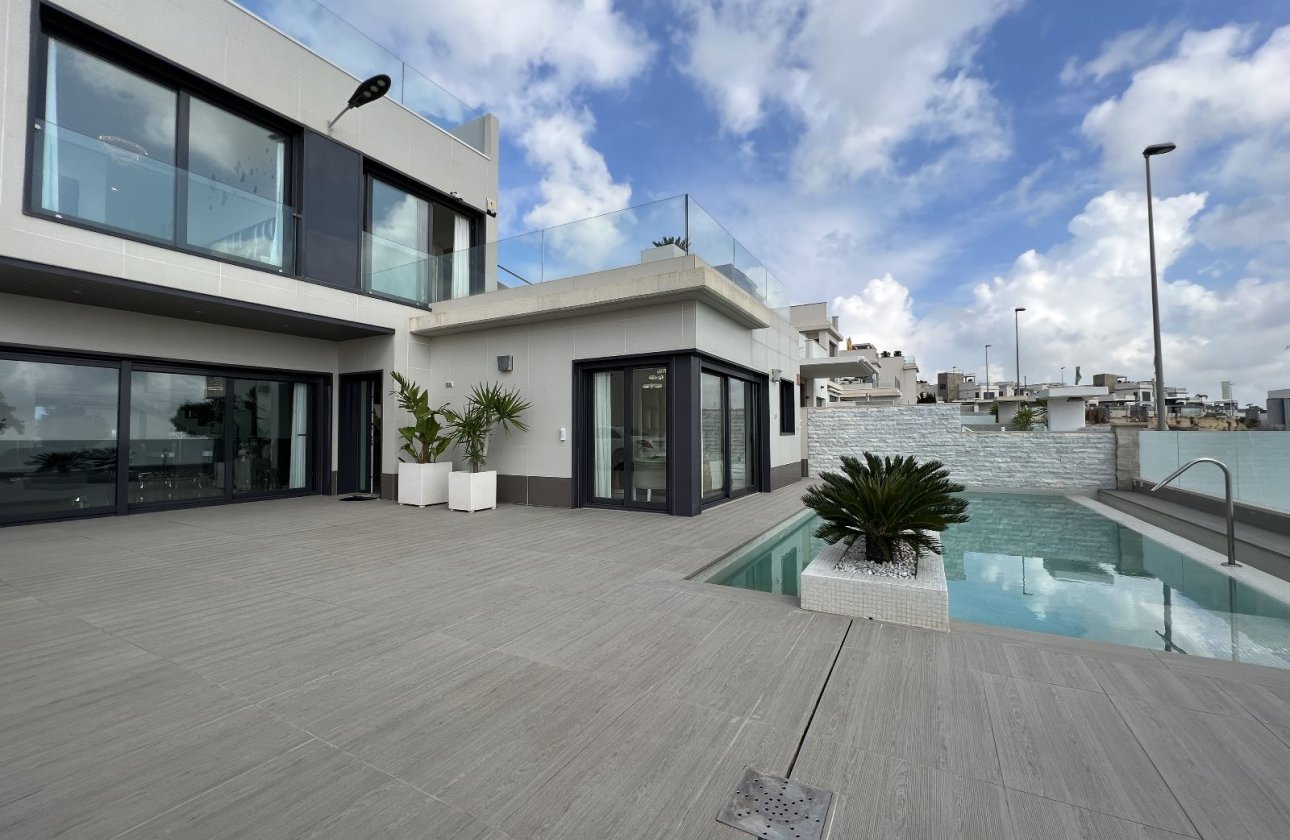 Revente - Villa -
San Miguel de Salinas - Inland