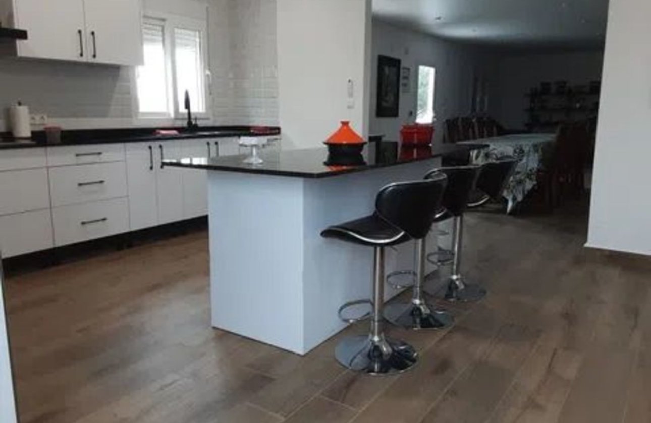 Revente - Villa -
San Miguel de Salinas - Inland