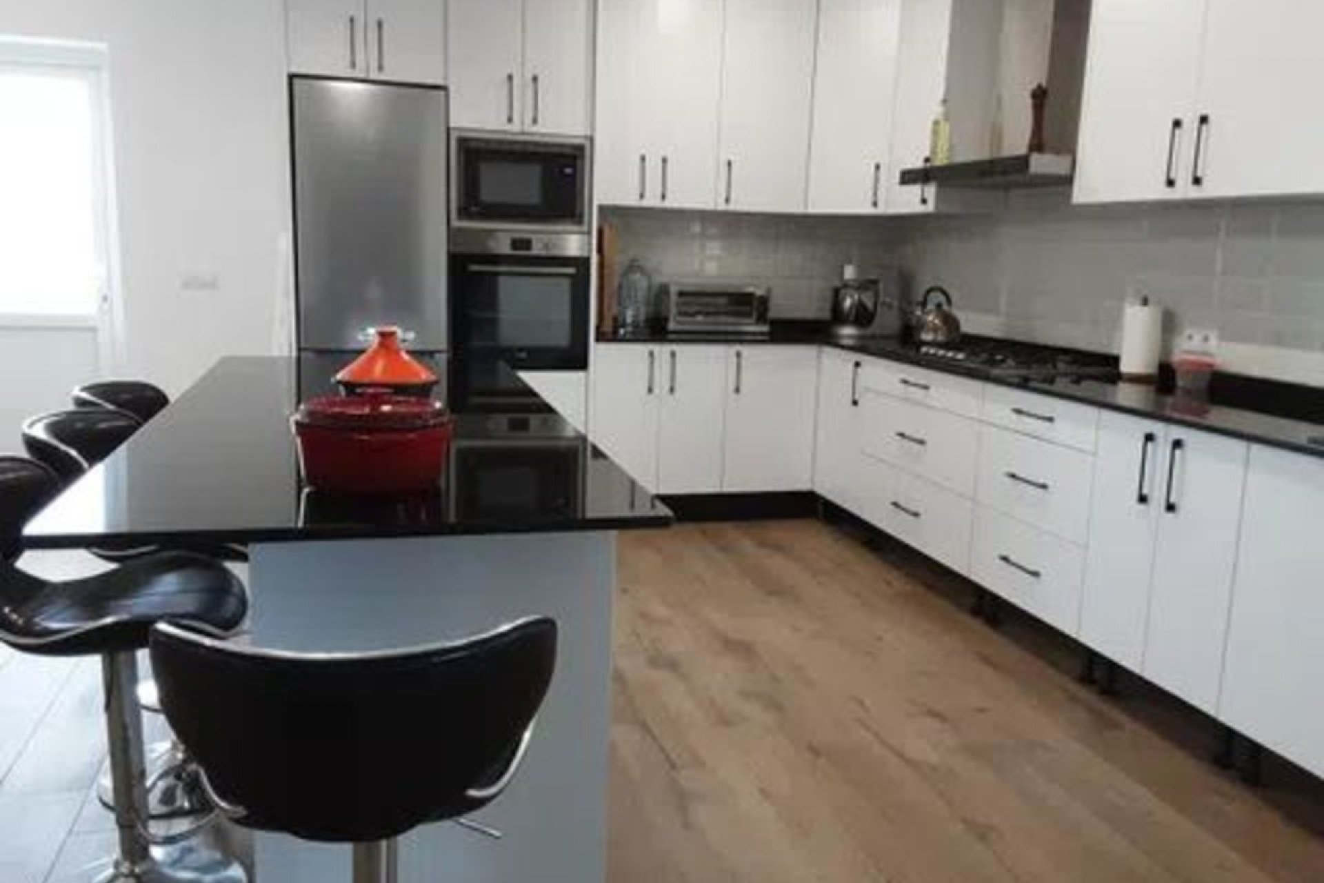 Revente - Villa -
San Miguel de Salinas - Inland