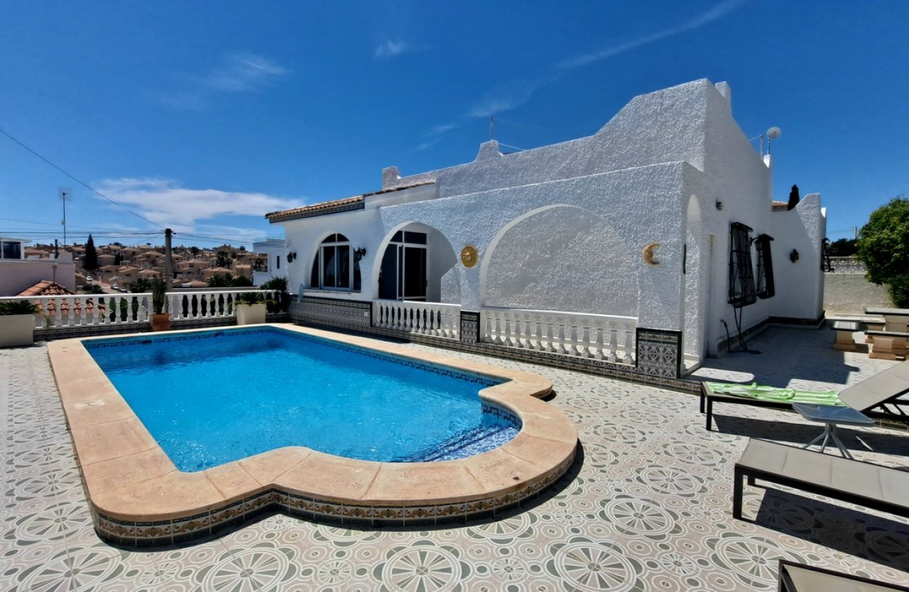 Revente - Villa -
San Miguel de Salinas - Inland