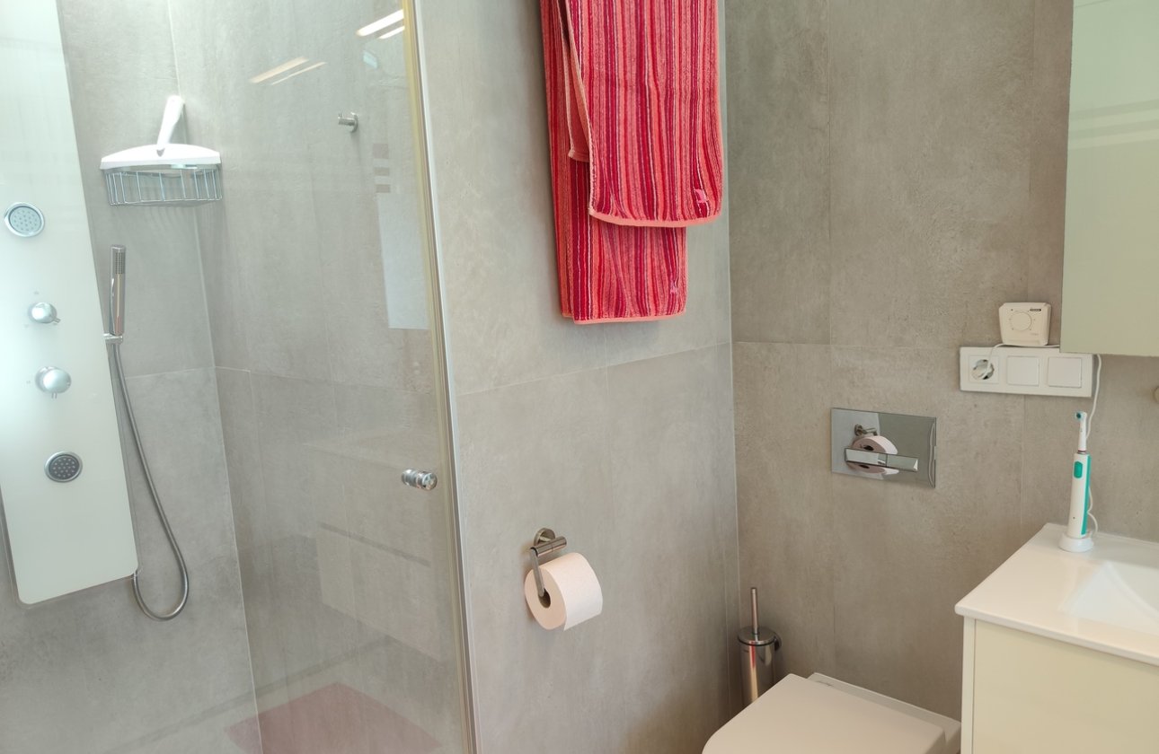Revente - Villa -
San Miguel de Salinas - Inland