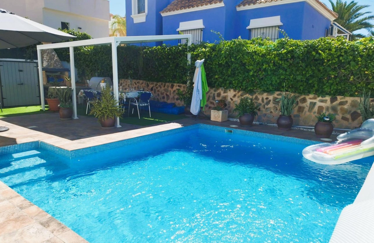 Revente - Villa -
San Miguel de Salinas - Inland