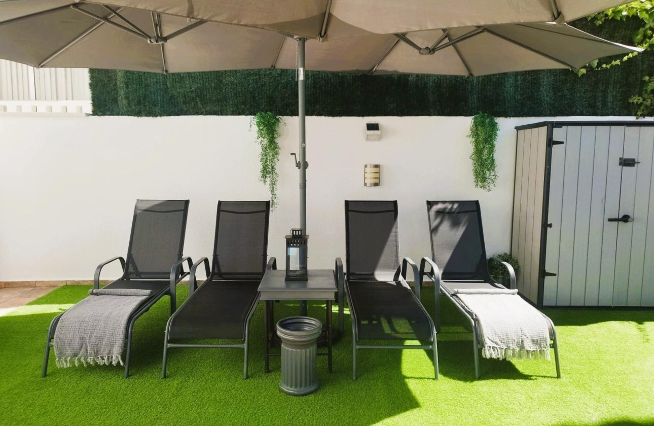 Revente - Villa -
San Miguel de Salinas - Inland