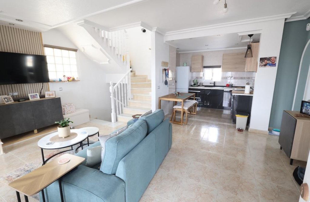 Revente - Villa -
San Miguel de Salinas - Inland