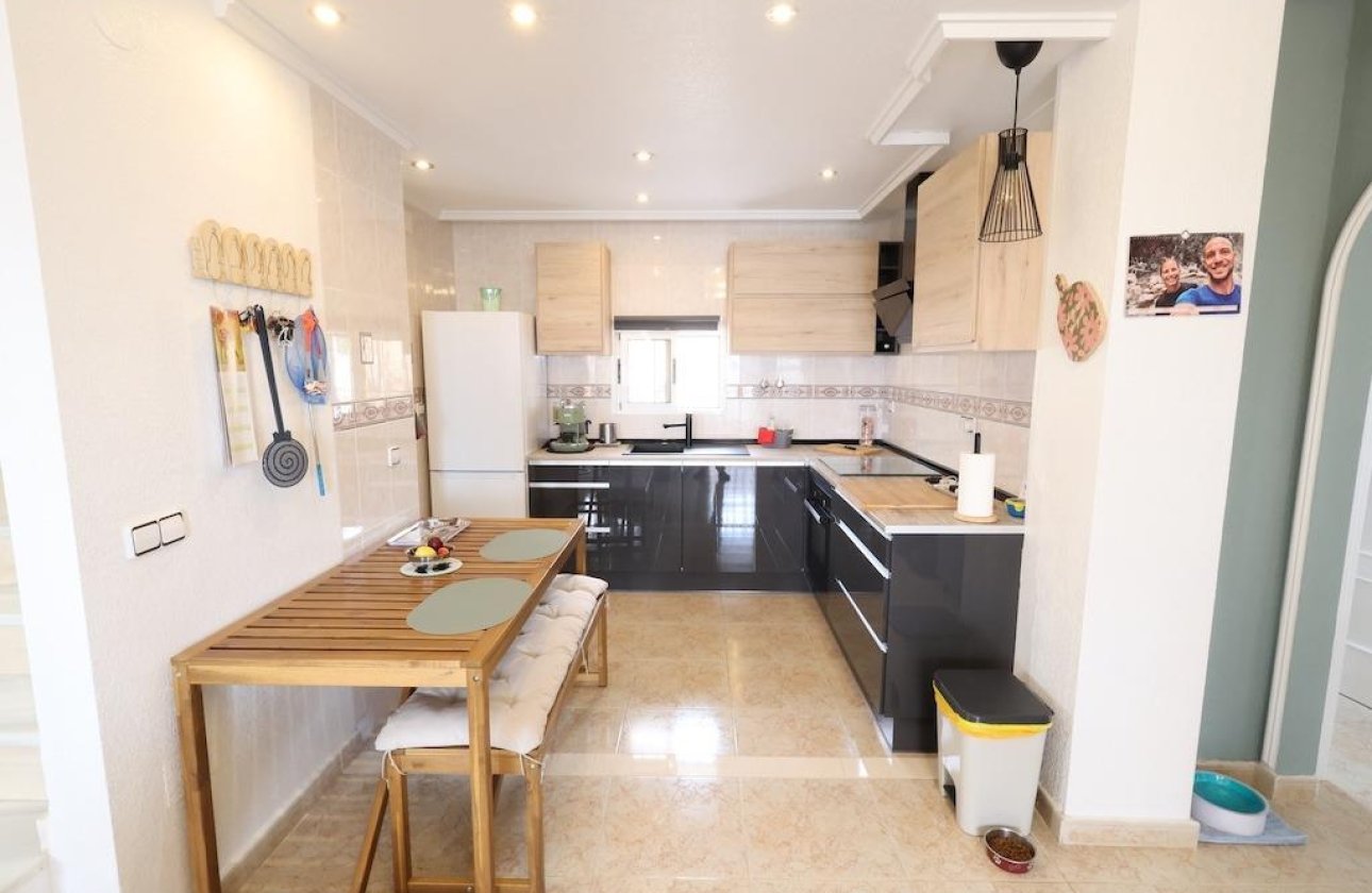 Revente - Villa -
San Miguel de Salinas - Inland