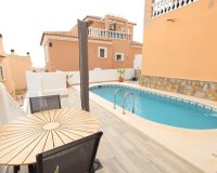 Revente - Villa -
San Miguel de Salinas - Inland