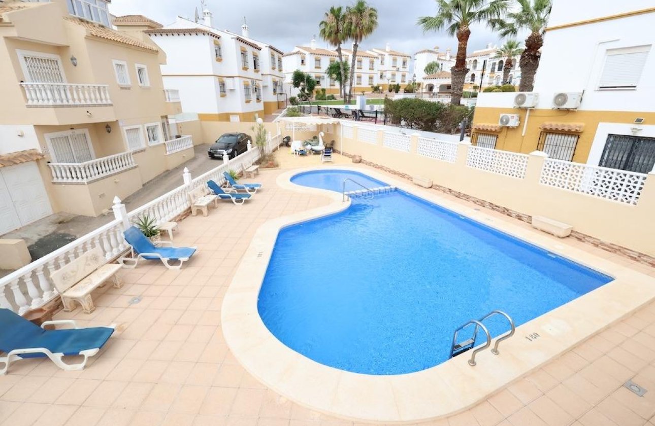 Revente - Villa -
San Miguel de Salinas - Inland