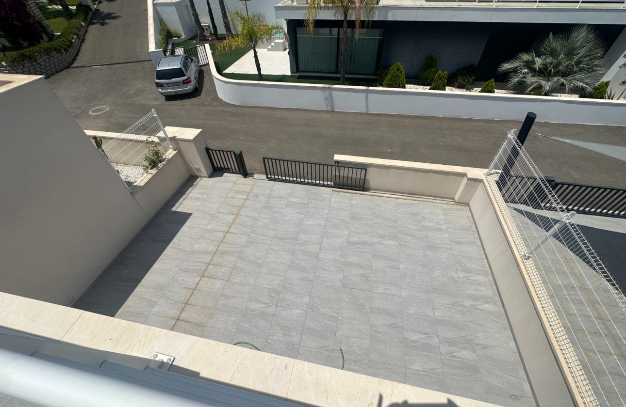 Revente - Villa -
San Miguel de Salinas - Inland