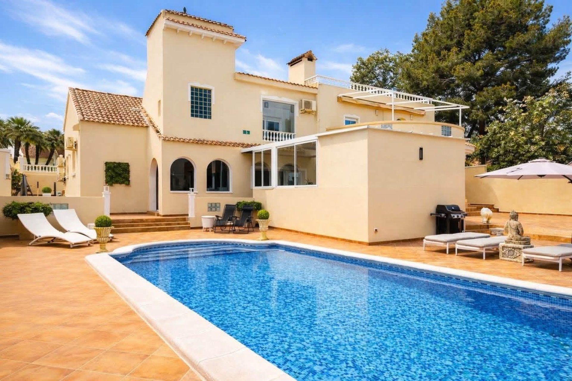 Revente - Villa -
San Miguel de Salinas - Inland