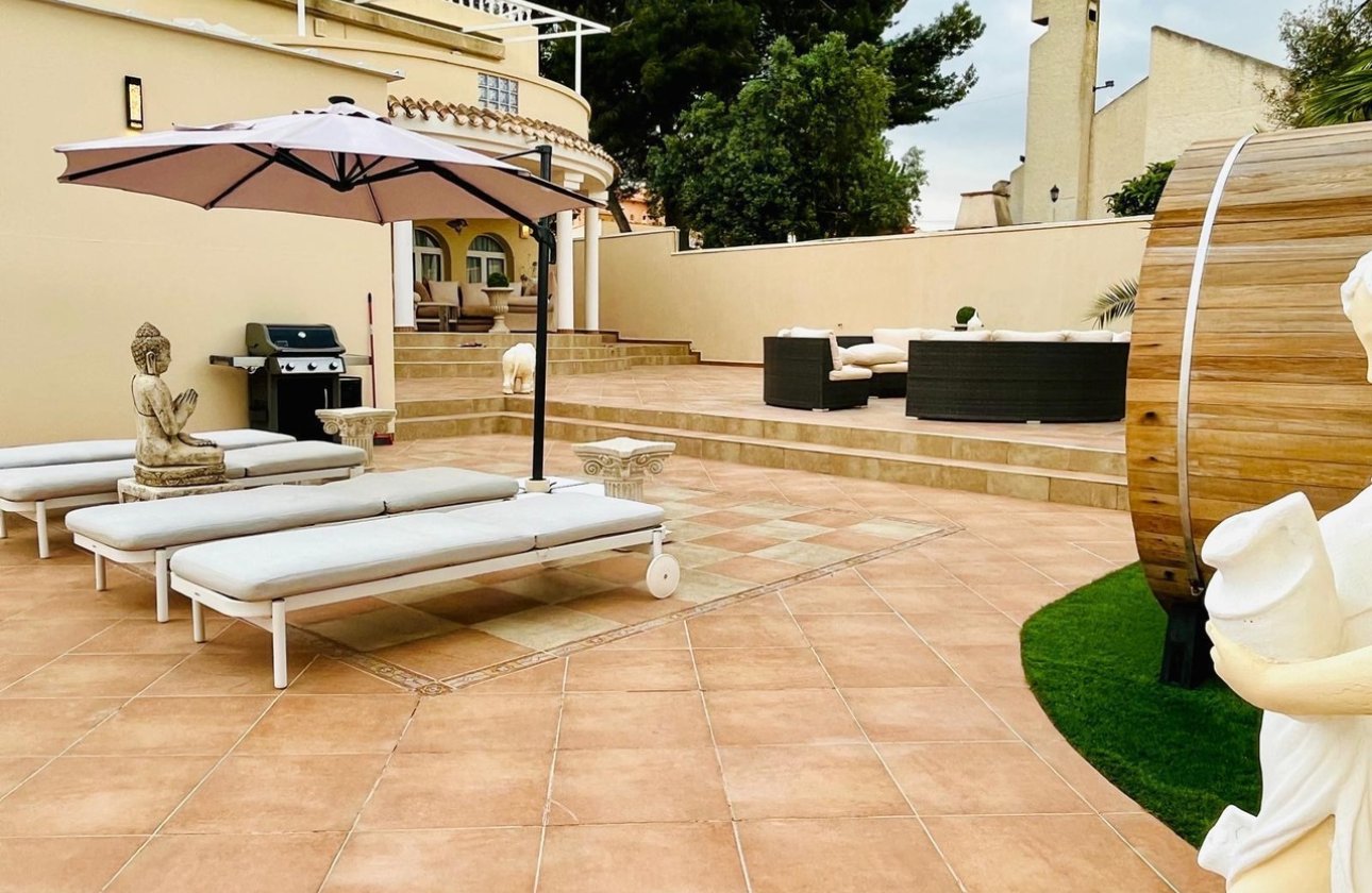 Revente - Villa -
San Miguel de Salinas - Inland