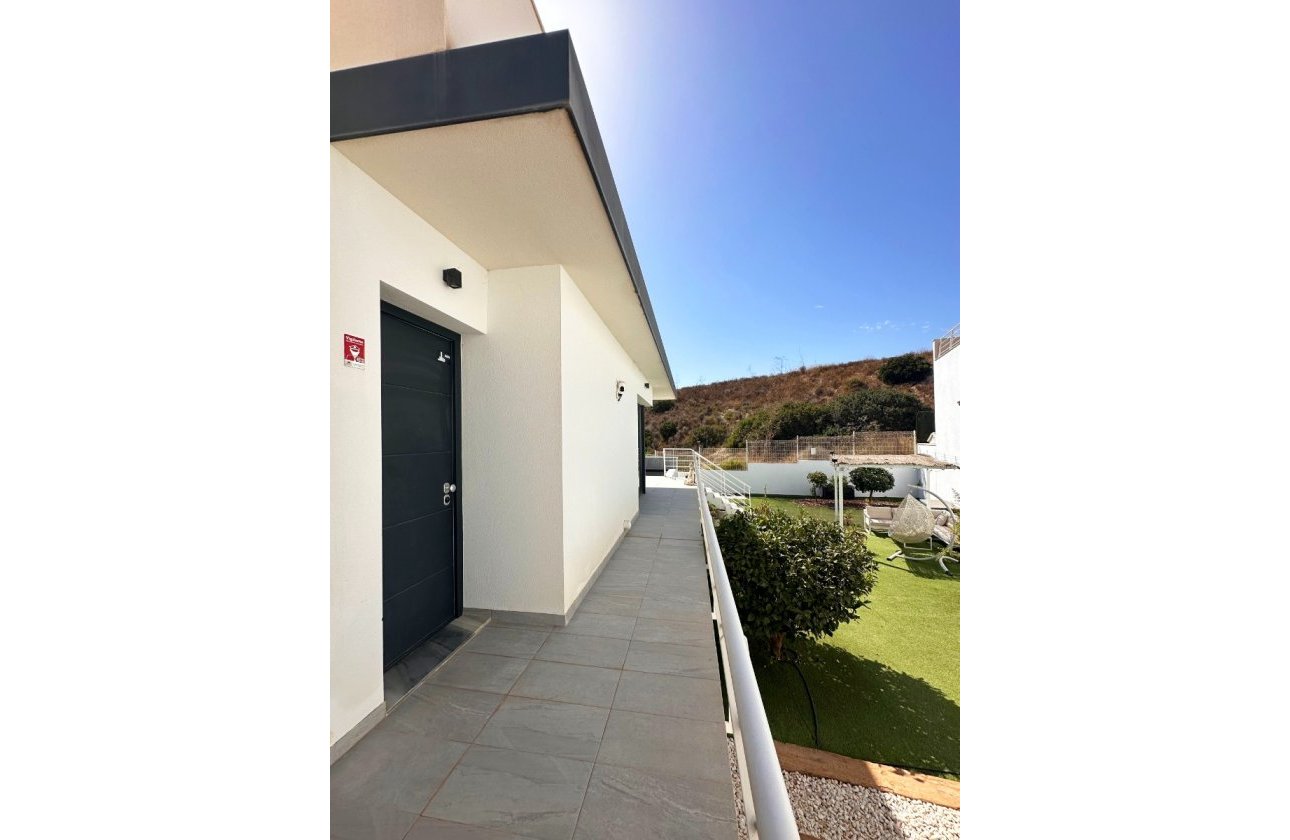 Revente - Villa -
San Miguel de Salinas - Inland