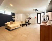 Revente - Villa -
San Miguel de Salinas - Inland