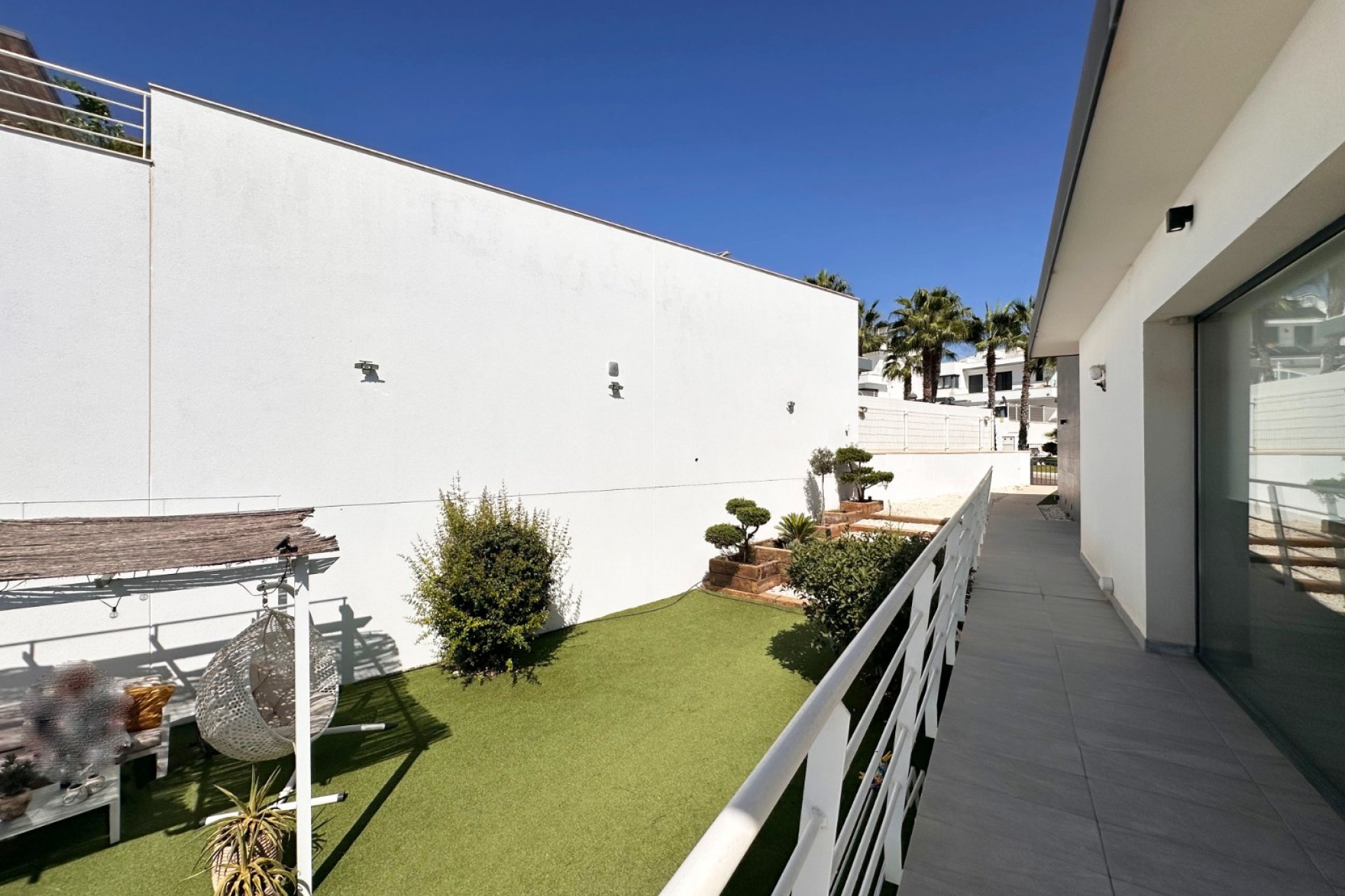 Revente - Villa -
San Miguel de Salinas - Inland