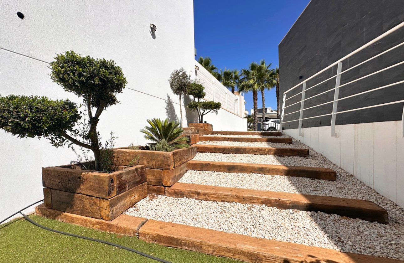 Revente - Villa -
San Miguel de Salinas - Inland