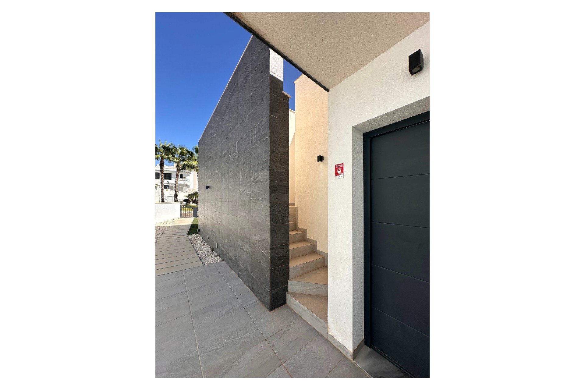 Revente - Villa -
San Miguel de Salinas - Inland